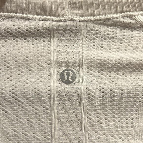 Lululemon Long Sleeve Top - Picture 4 of 6